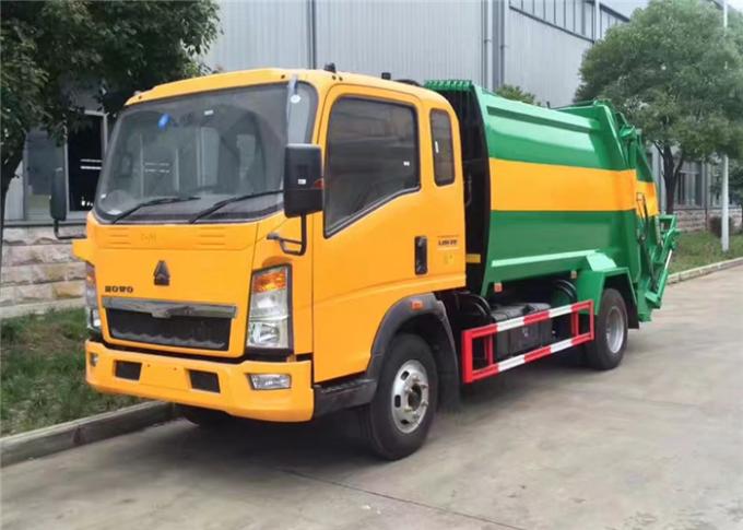 HOWO 4X2 8m3 Garbage Compactor Truck / 5 Ton Compressed Garbage Truck