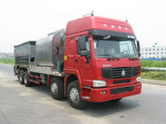 Sinotruk 14m3 Hopper Capacity Road Maintenance Truck / Road Surfacing Equipment