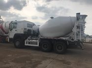 8L Concrete Construction Equipment  /  9m3 Concrete Mixer Truck With Pump Self - Loading