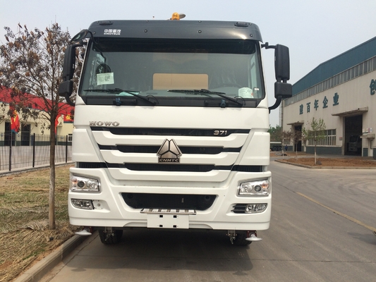 Refined LHD Unleaded Gasoline Delivery Truck 12 Tyres 26KL 28KL 30KL Manual 8x4 New Diesel Oil Tanker Truck