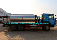 SINOTRUK HOWO12000L Asphalt Sprayer Equipment / Bitumen Sprayer Truck Automatic