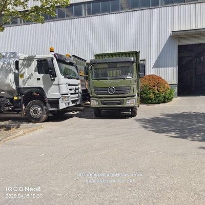 Sinotruk HOWO 4X2 Cargo Truck Refrigerated Truck Box Truck