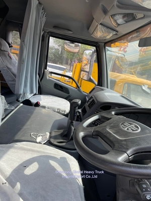 HOWO 20cbm 4*2 Right Hand Drive 266HP Sewage Suction Truck