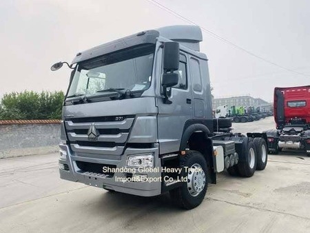 371HP And 420HP Sinotruck HOWO A7 6X4 Tractor Trucks with 12.00R20 Tires