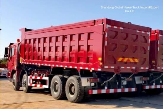 شاحنة HOWO Mining King 50 طن القلابة الثقيلة للمناجم والمحاجر في الجزائر