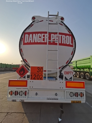 3 Axle Heavy Duty Fuel Tanker Semi Trailer 50000L Capacity