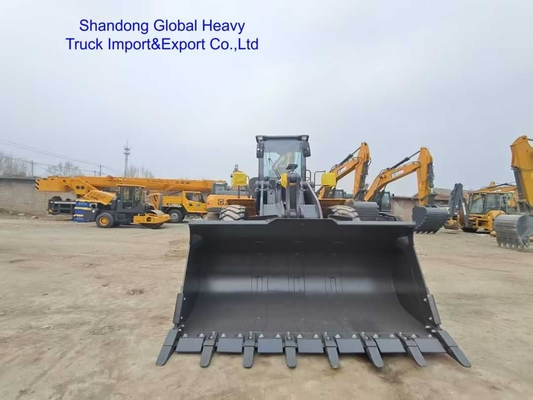 XCMG LW300KN 3-ton Wheel Loader with 1.5-2.5 m³ Bucket Capacity for Fuel Efficient and Durable Road Construction