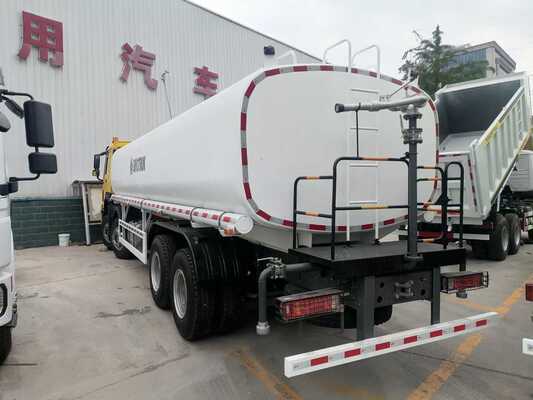 Heavy-Duty 10000L Capacity Water Tank Truck with Bidirectional Dumping and Sinotruk HOWO Chassis