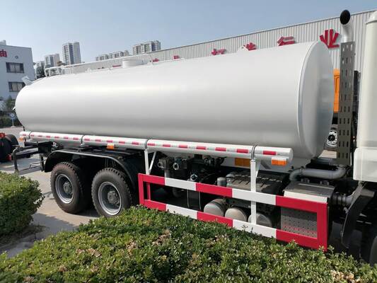Brand New 6×4 Water Tanker Truck with 30,000 Liters Capacity and 371HP / 380HP Engine for Efficient Water Transport