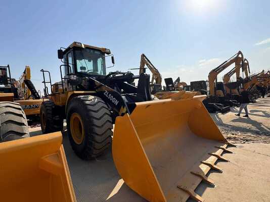 XCMG ZL50GN 5 Ton Wheel Loader with 3.0m3 Rock Bucket and 162kW Rated Power for Construction
