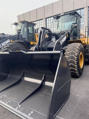 XCMG XC958 5.8 -6-ton Class Wheel Loader with 162kw Rated Power and 1.9 Cbm Bucket Capacity