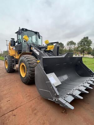 XCMG XC958 5 Ton Wheel Loader with 162kw Power for Heavy-Duty Construction and Quarry Work