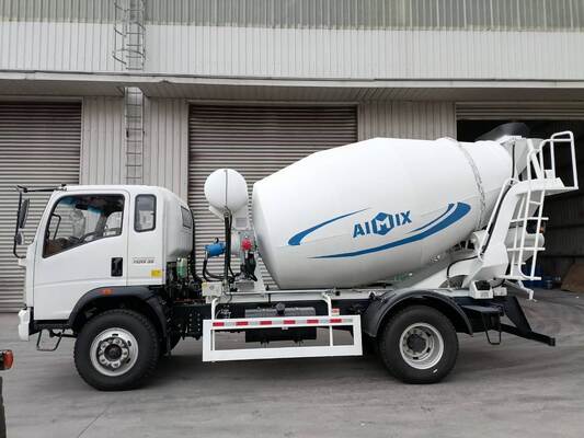 Sinotruk HOWO 8X4 371HP 14cbm Concrete Mixer Truck Zz1317n3261W