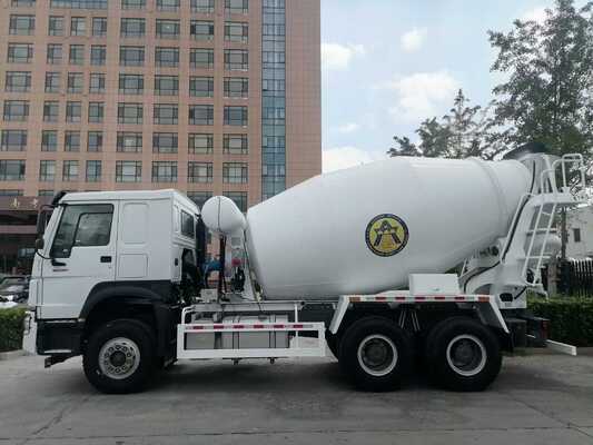 Used HOWO 6X4 Concrete Mixer Truck with 12m3 Capacity, 30T Payload, and 300-400hp Maximum Horsepower