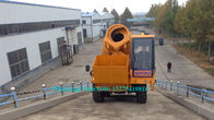 Mobile Hydraulic Concrete Mixer Machine , Cement Mixer Vehicle 20 Circles Per Min