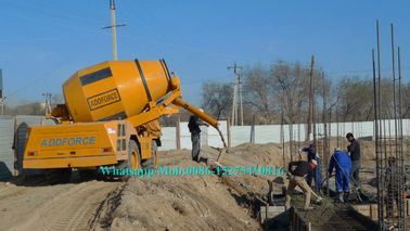 Computerized Road Construction Equipment , Small Concrete Mixer Machine All Wheel Drive