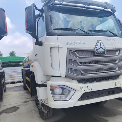 HOWO NX 6×4 CNG Fuel Tank Truck with 400HP Engine and 30,000L Capacity for Diesel and Petrol Transport