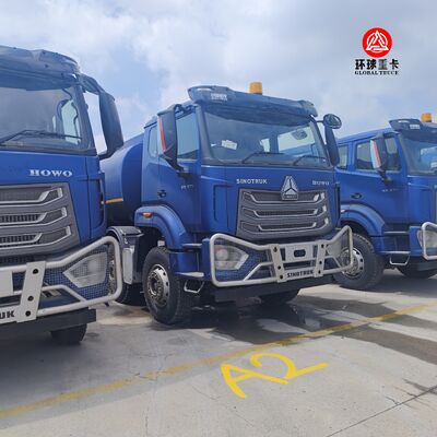 HOWO NX 8x4 30000L Fuel Tank Truck Heavy Duty Diesel Bowser Truck for Tanzania Market