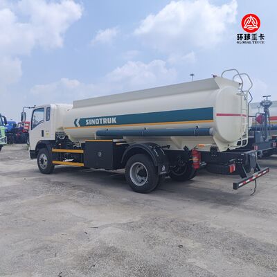 Camion-citerne à eau HOWO TX 6×4 neuf avec plusieurs capacités pour construction et mines en Algérie