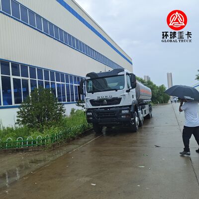 HOWO TX 8×4 Fuel Tank Truck – Heavy Duty Oil Tanker for Fuel Transportation and Distribution