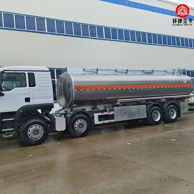 شاحنة صهريج وقود HOWO TX 8×4 – شاحنة نقل وتوزيع الوقود الثقيلة من SINOTRUK