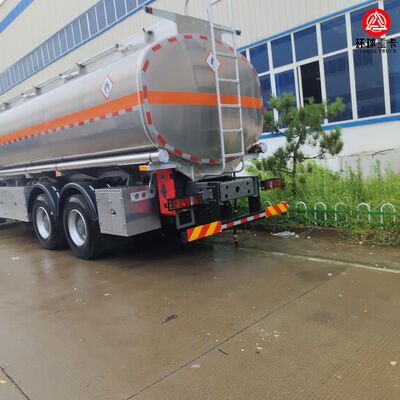 Camion-citerne HOWO TX 8×4 – Camion-citerne de carburant SINOTRUK pour le Transport de Produits Pétroliers
