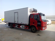 White / Red Color 6.8m FAW 4X2 Refrigerated Truck With 5800mm Wheelbase