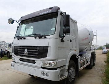 8L Concrete Construction Equipment / 9m3 Concrete Mixer Truck With Pump Self - Loading