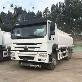 Euro 2 Fuel Tank Tanker , Sinotruk Howo 20000 Liters 6000 Gallon Diesel Oil Transporter