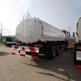 Sinotruk HOWO 18000L Gasoline Tanker Truck 10 Wheelers With 12R22.5 Tire