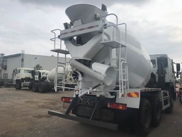 8L Concrete Construction Equipment  /  9m3 Concrete Mixer Truck With Pump Self - Loading