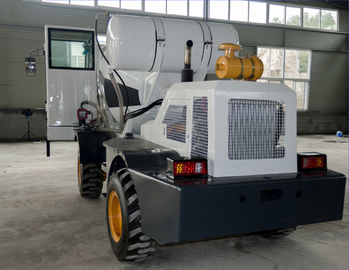 Euro II 1.5 M3 Concrete Construction Equipment With 2300L Drum Easy Operation