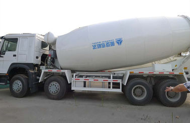 Sinotruk Howo 8X4 Concrete Mixer Machine 12 CBM Capacity White Color