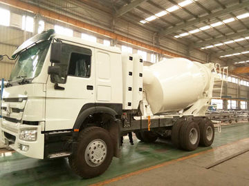 8L Concrete Construction Equipment  /  9m3 Concrete Mixer Truck With Pump Self - Loading