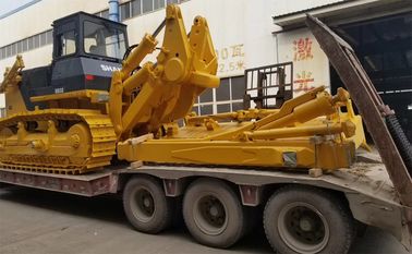 SD32 Shantui Crawler Bulldozer With 121L Cooling Water And 320hp 2000rpm Max. Output