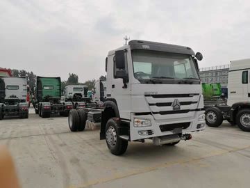 HOWO White Color 4x2 Euro 2 Heavy Cargo Truck With 290 HP Engine And ZF8118 Steering