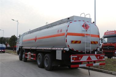 8X4 371HP 28CBM Diesel Fuel Tanker Truck Heavy Duty ZZ1317N4667W