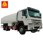 Environmentally Friendly Fuel Tank Tanker , Sinotruk Howo 20000 Liters 6000 Gallon Diesel Oil Transporter
