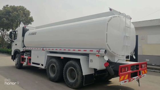 18000L HOWO A7 6x4 Fuel Tank Truck HW19710 Transmission