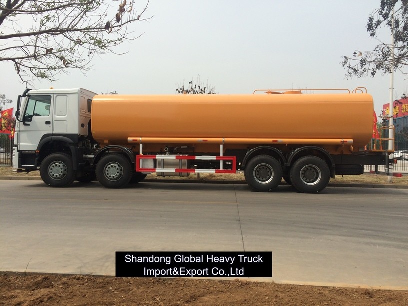 HOWO Water Delivery Truck Water Cargo Tanker Truck Fuel Truck Tanker