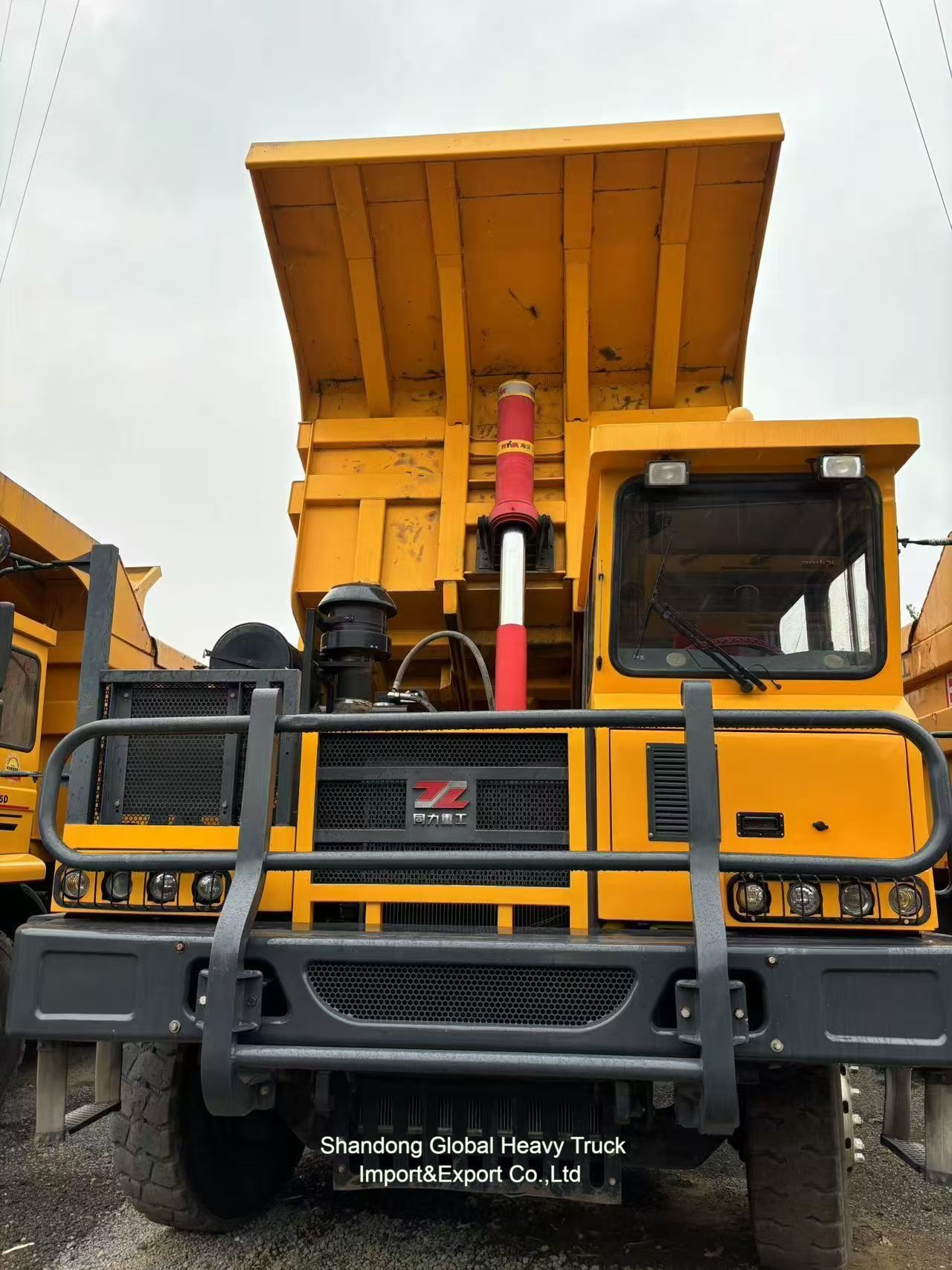 Mining Equipment Heavy Duty Dumper Mining Truck With Spare Parts