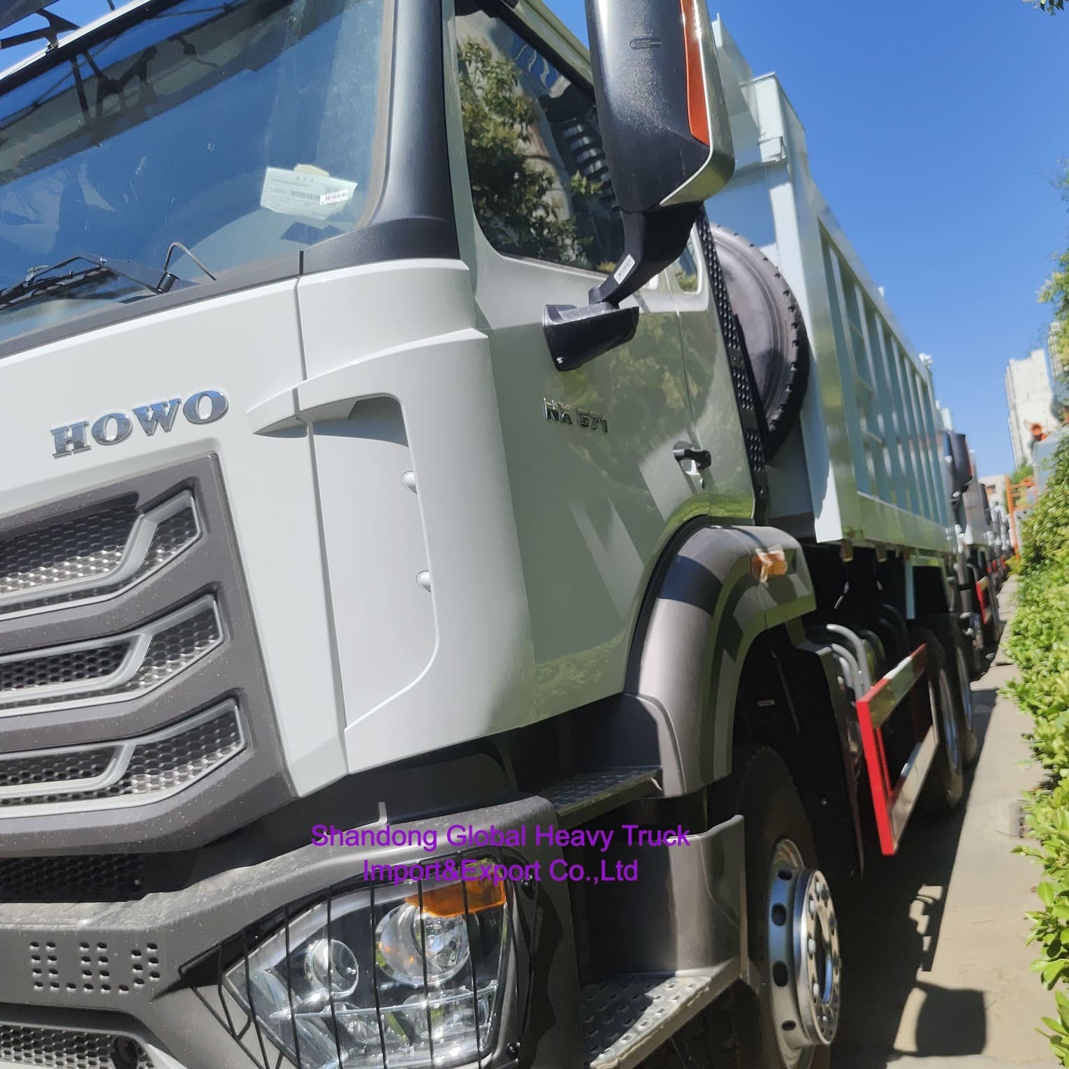 Sino Truck Right Hand Drive HOWO Nx 380 6X4 10 Wheel 380HP 430 HP Diesel New Prime Mover Dump Truck