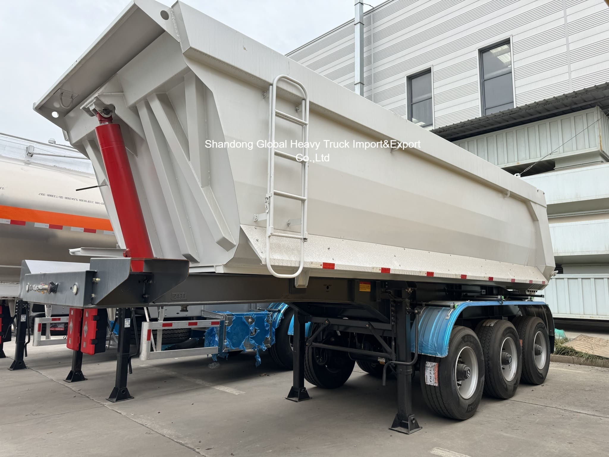 3-Axle Steel Dump Semi Trailer 95000kg Load Capacity
