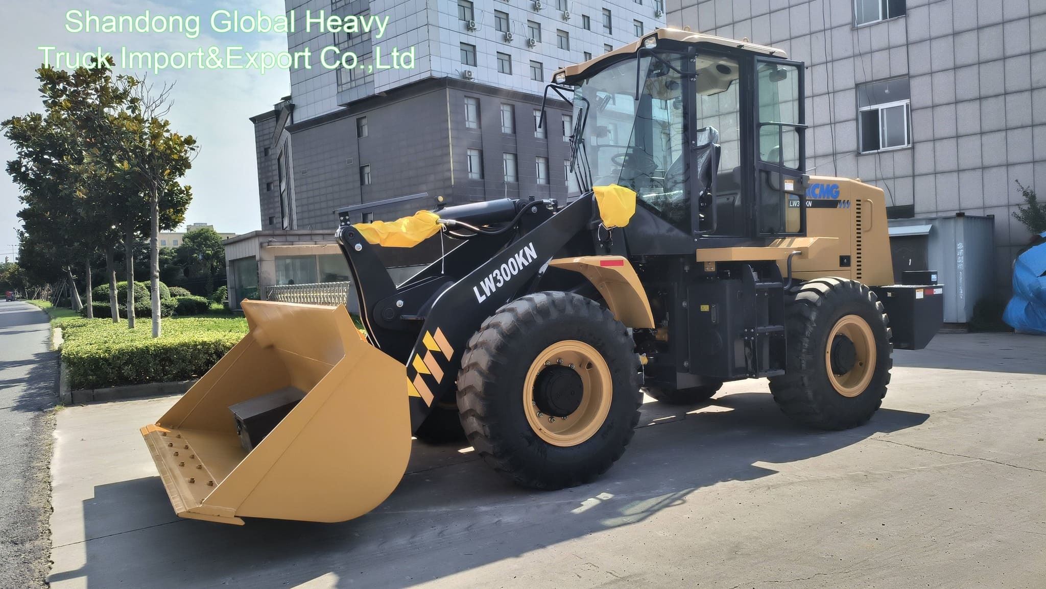 XCMG LW300KN 3ton Rated Load Wheel Loader with 92kw Power for Highway Construction