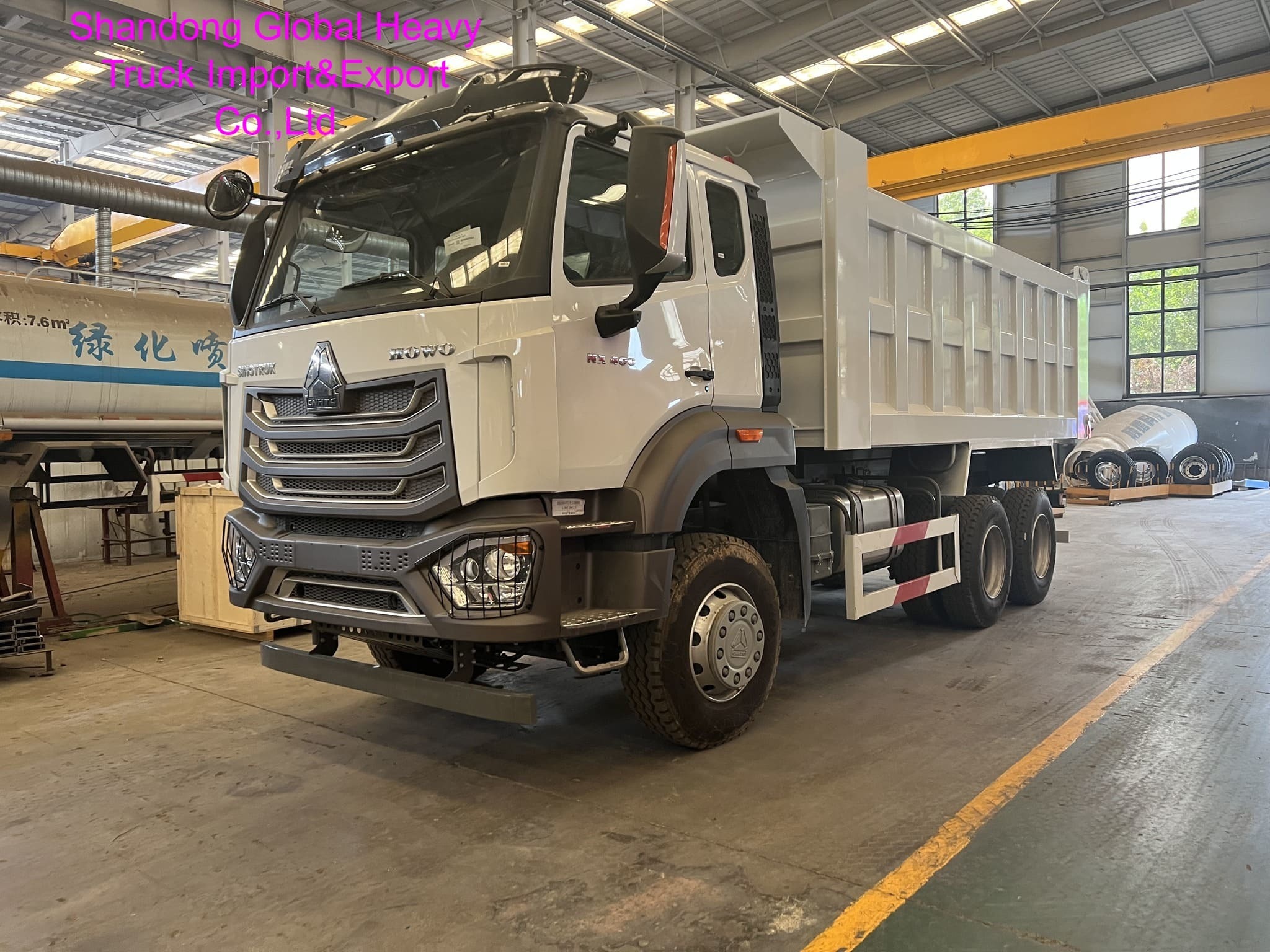 2025 Model Sino Diesel Dump Truck with 30-60 Tons Loading Capacity and 371HP Engine