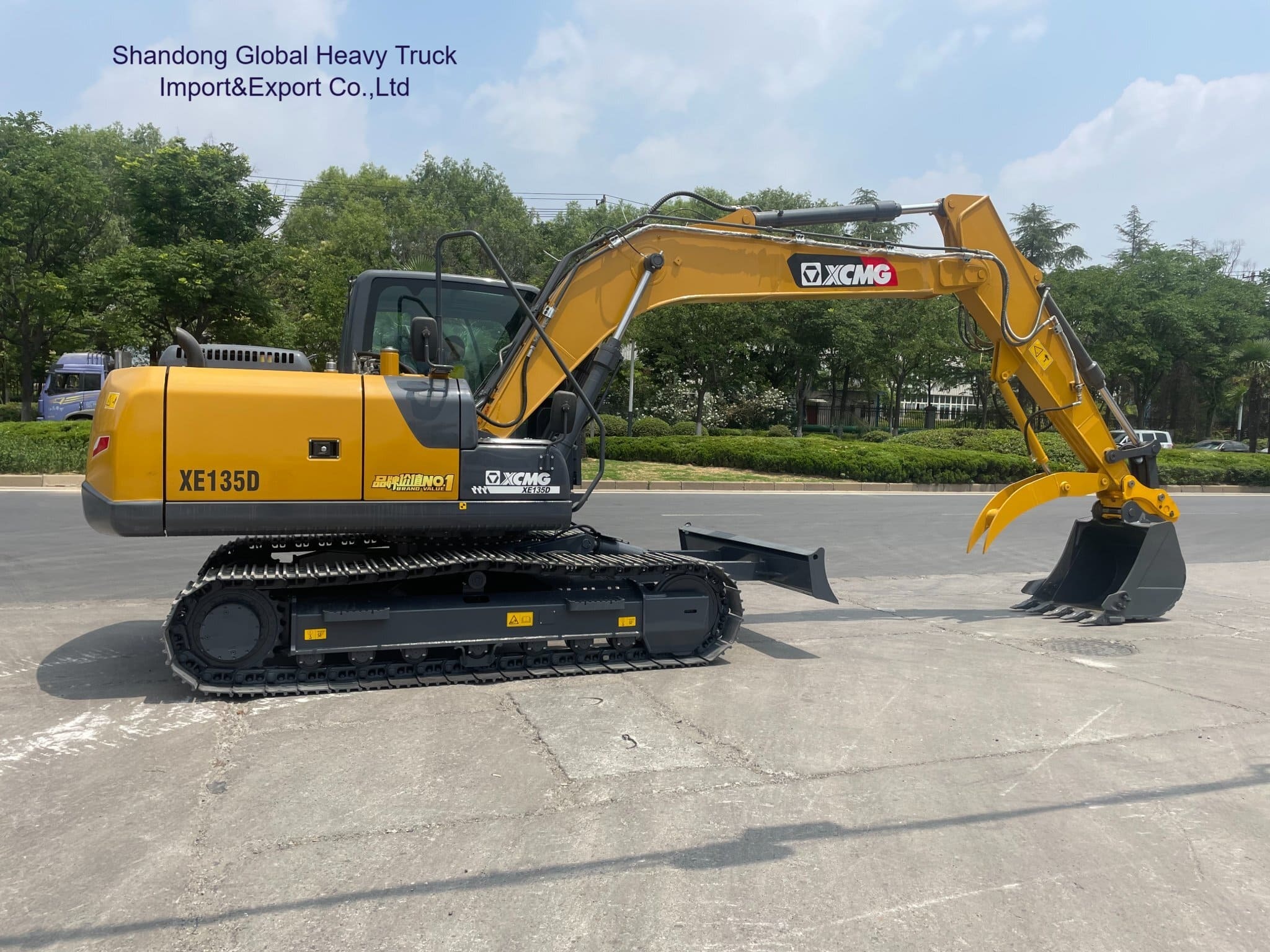 12-15ton Hydraulic Mini RC Excavator Trailer Crawler Excavator Xe135D