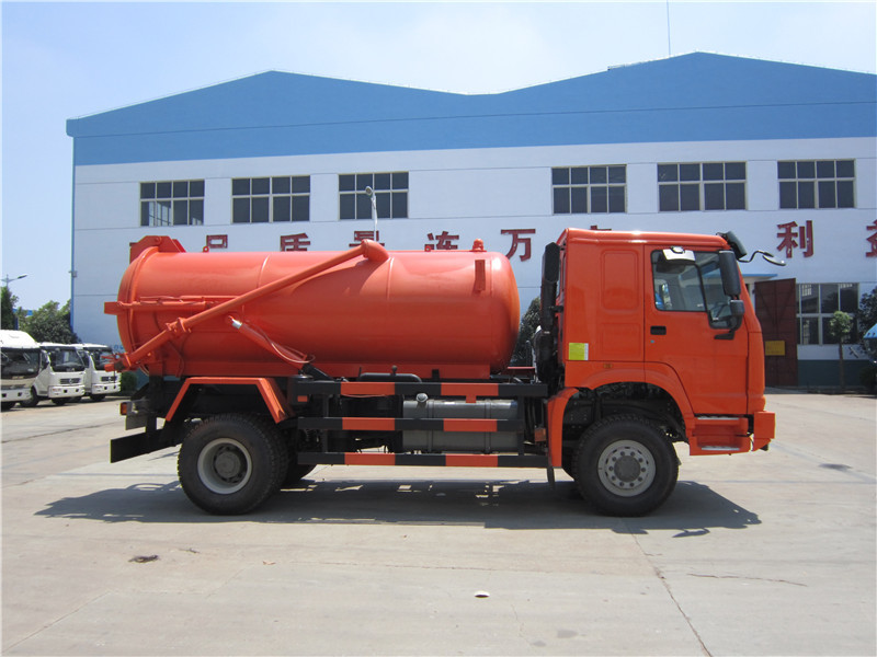 10m3 Tank Capacity Special Purpose Truck / Sewer Vacuum Truck 16000 Kg Rated Payload