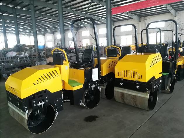 70HZ 0.5mm Vibration Road Construction Machinery Road Roller Compactor ST1000