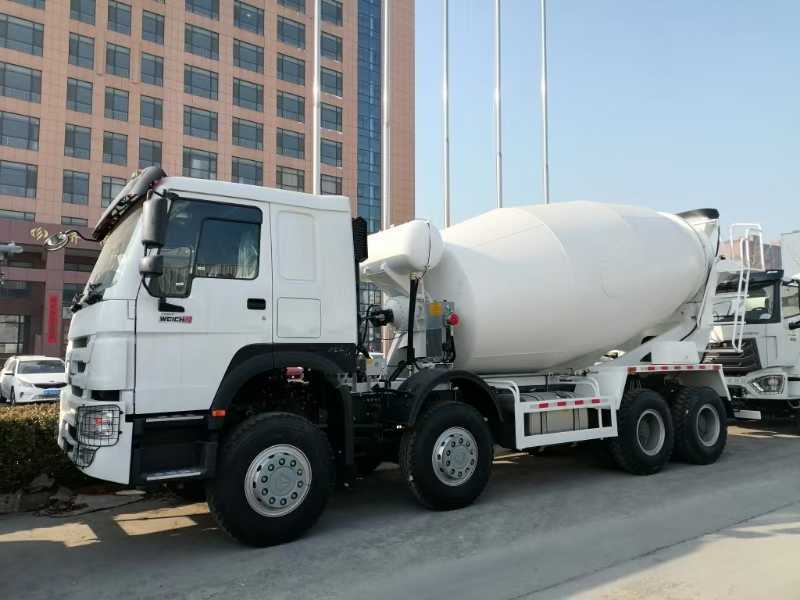 Remanufactured Sinotruk HOWO 20m3 Capacity 380HP Heavy-Duty Chassis Concrete Mixer Truck for Large Projects
