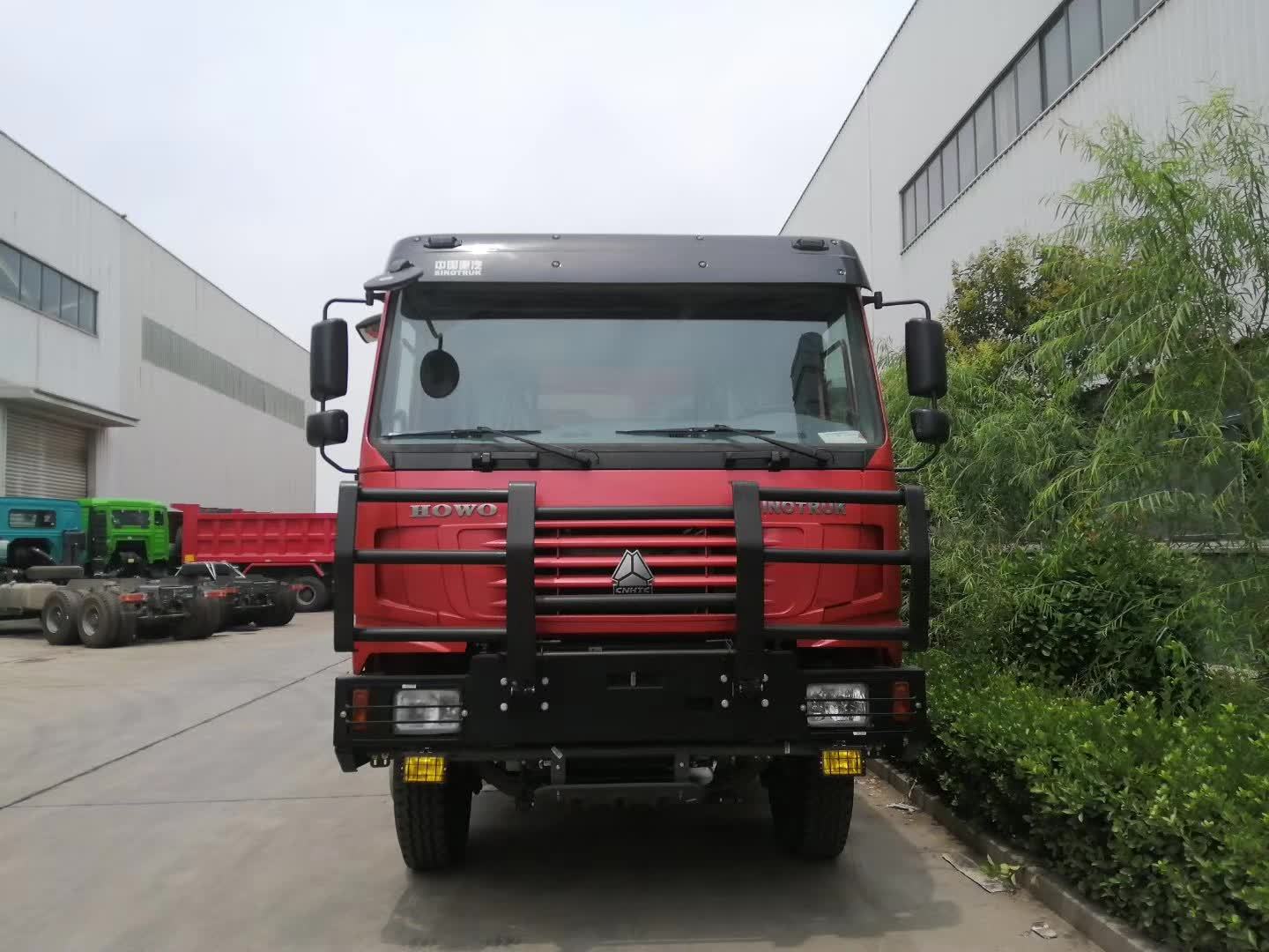 Sinotruk Heavy Duty 8X4 HOWO Nx Tipper Mining Mine Tipping Dump Truck